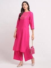 Grid Embroidered Yoke Kurti