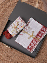 Gerua Cotton Table Runner with 6 Matching Placemats