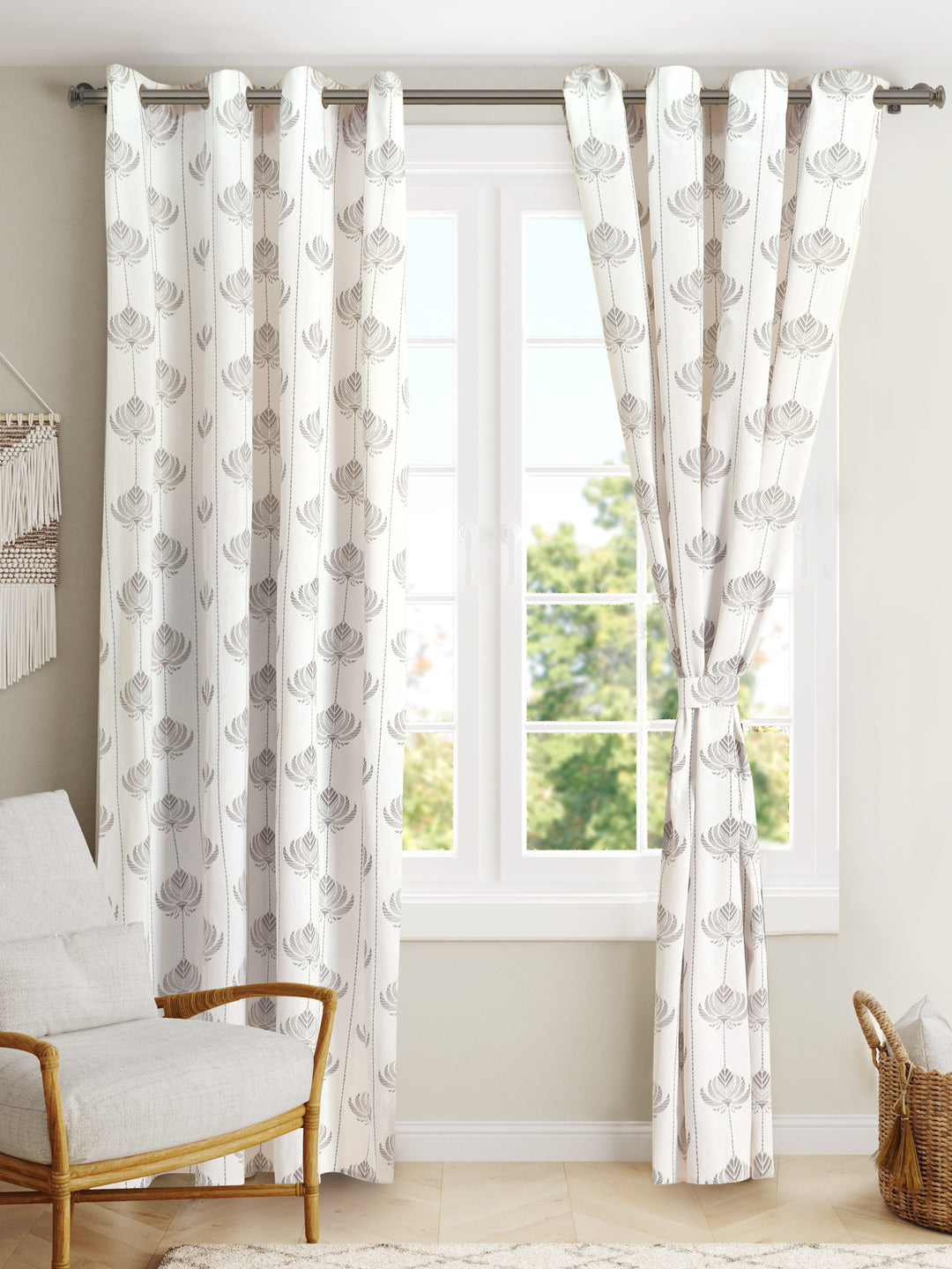 Kiara 7ft. Set of 2 Printed Curtains