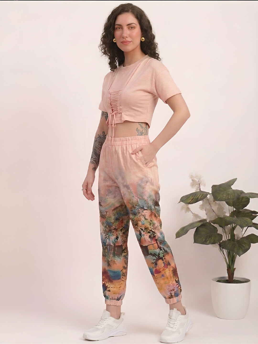 Printed jogger with eyelet top