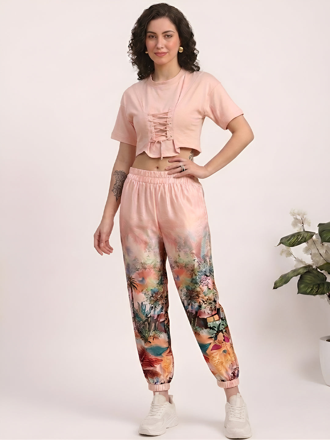 Printed jogger with eyelet top