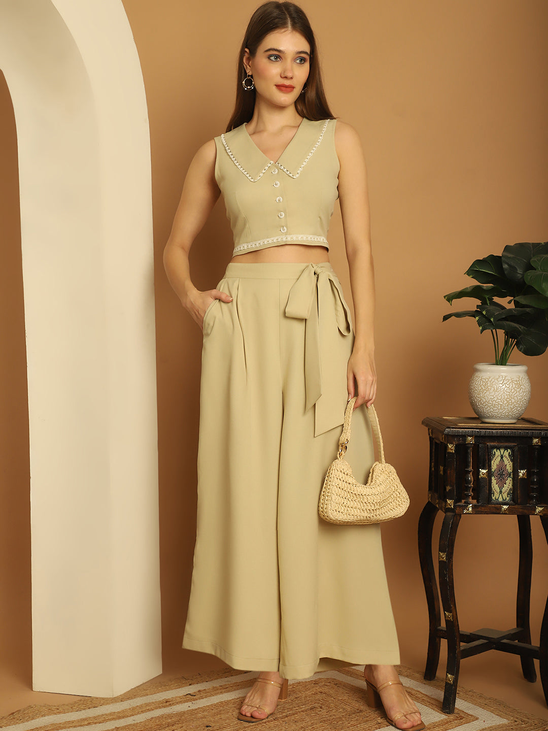 Peter-Pan Collar With Contrast Lace Co-Ord Set