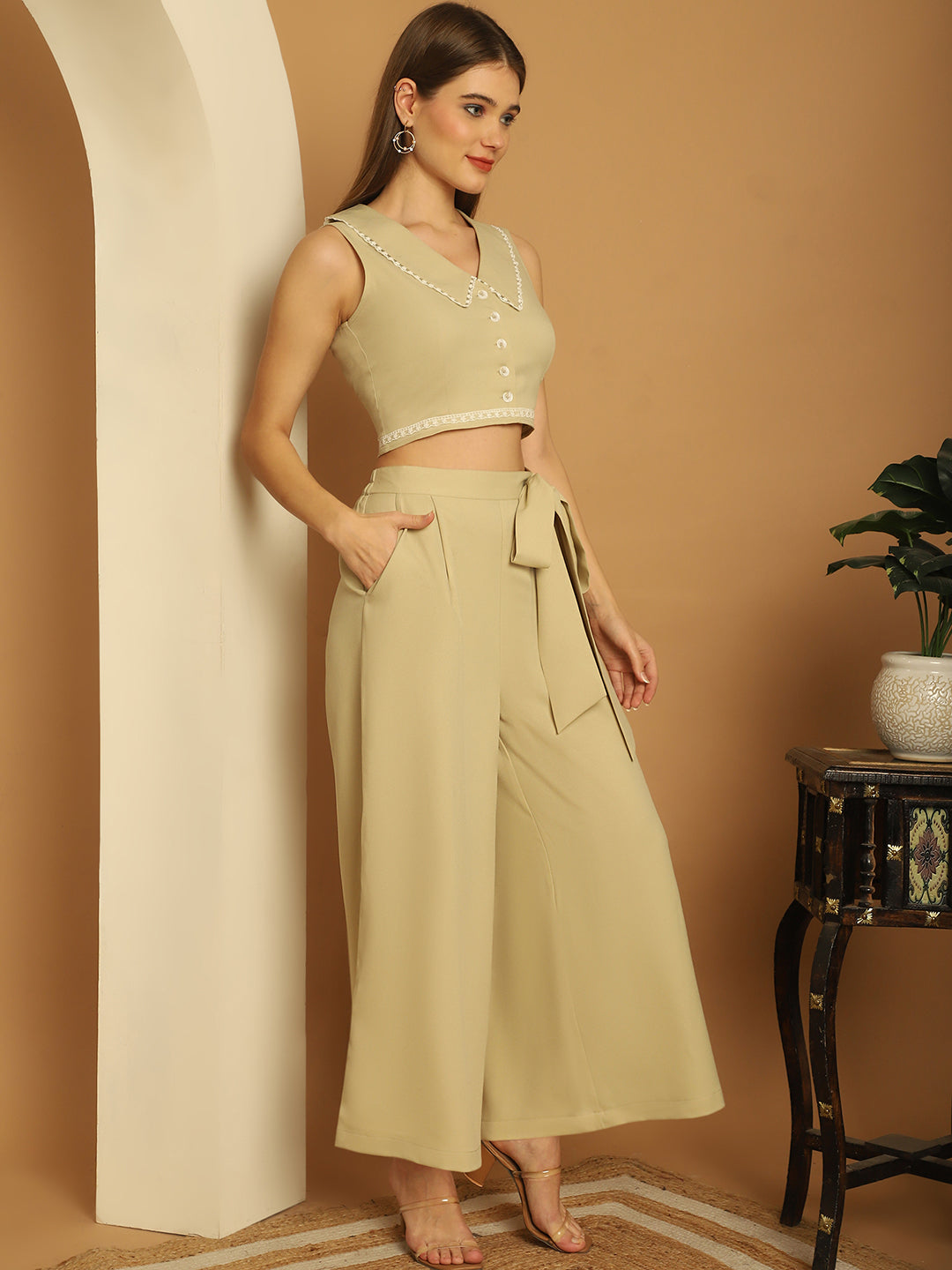 Peter-Pan Collar With Contrast Lace Co-Ord Set