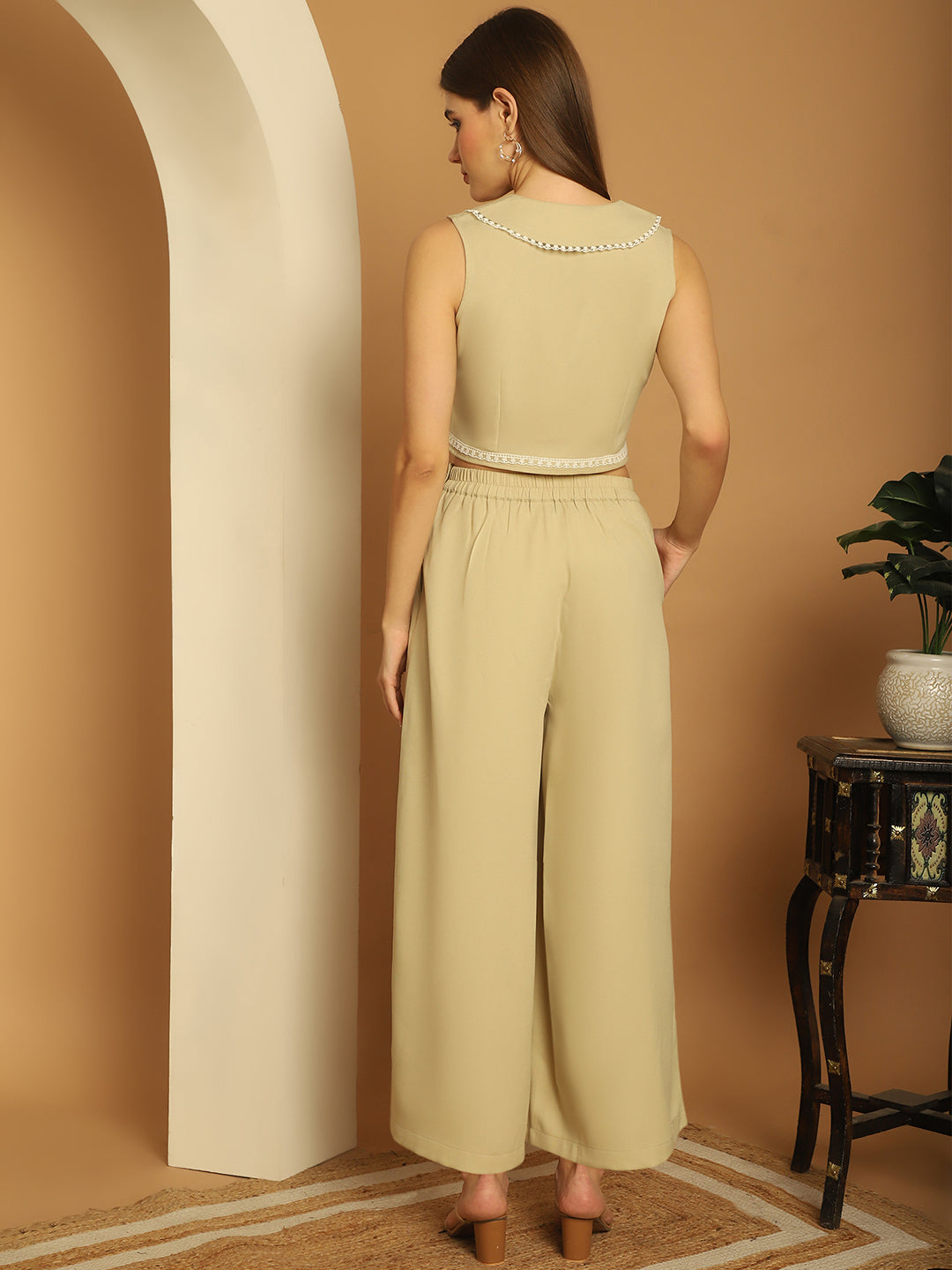 Peter-Pan Collar With Contrast Lace Co-Ord Set