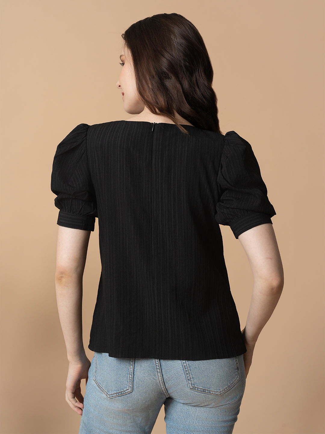Black Pearl Chain Top