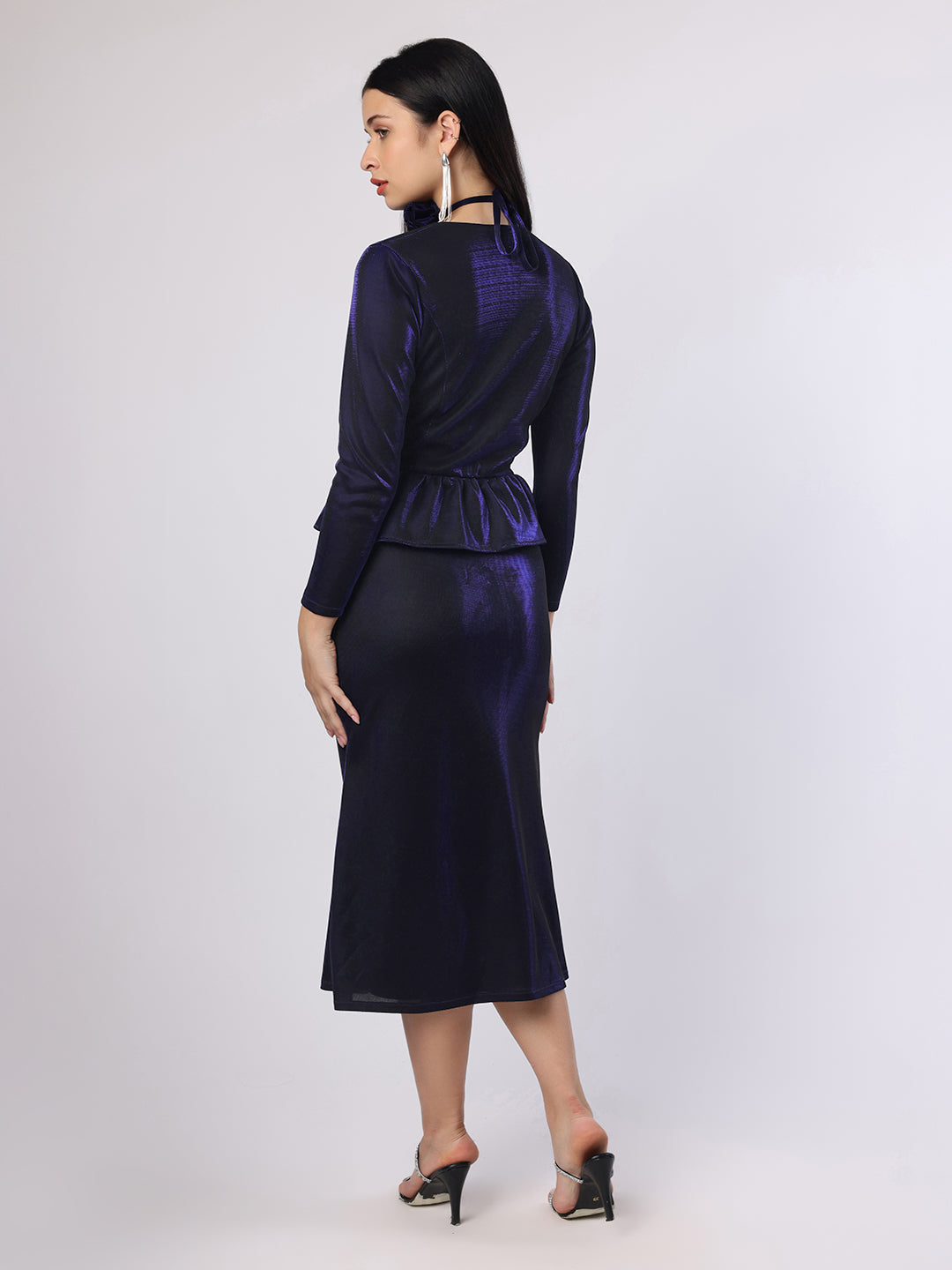 Blue Lycra Lurex Skirt And Top With Flower String Brooch