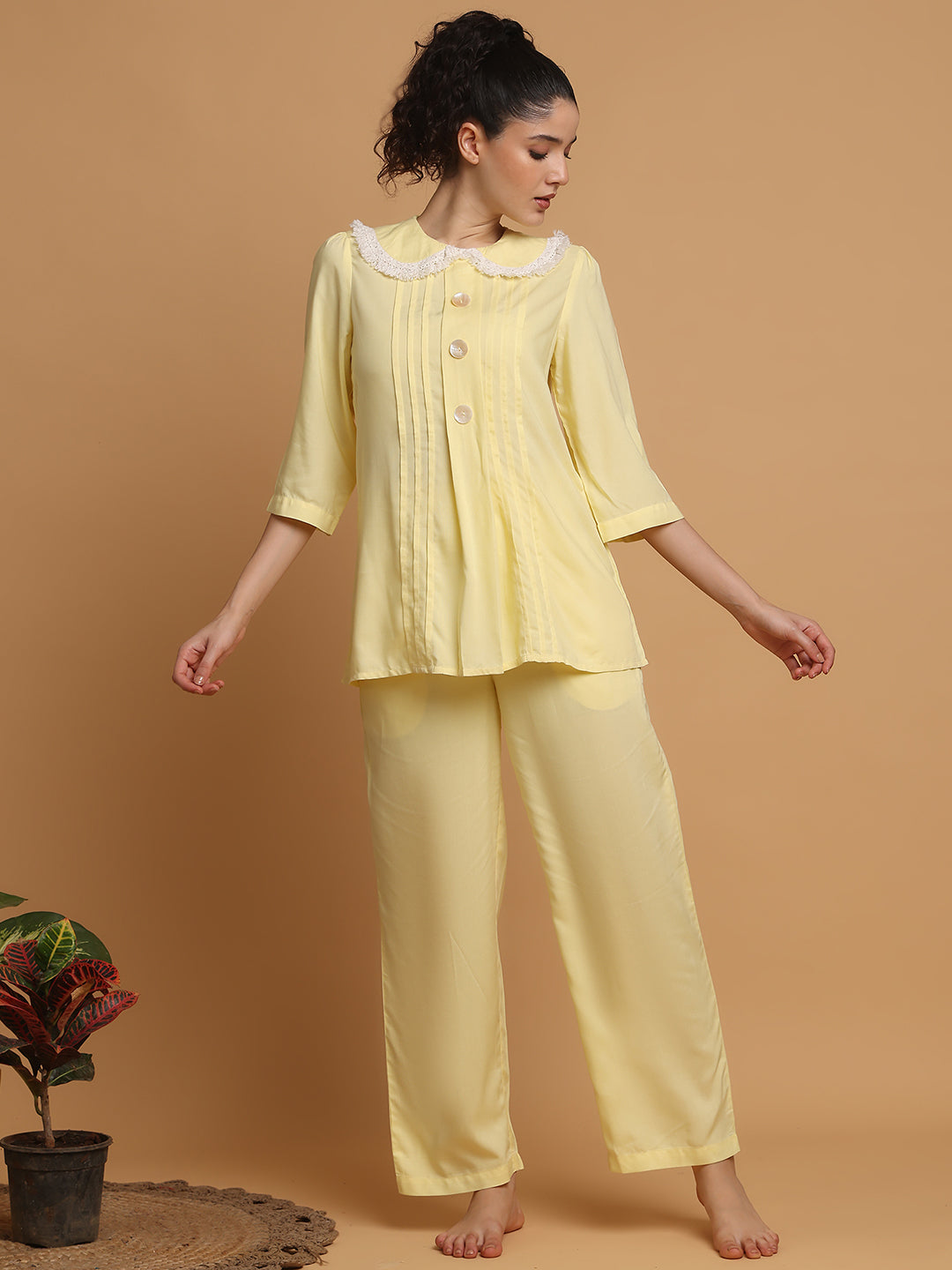 Lemon Yellow Fringe Lace Collar Nightwear