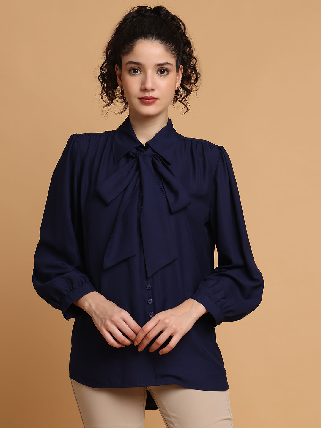 Blue tie-knot shirt