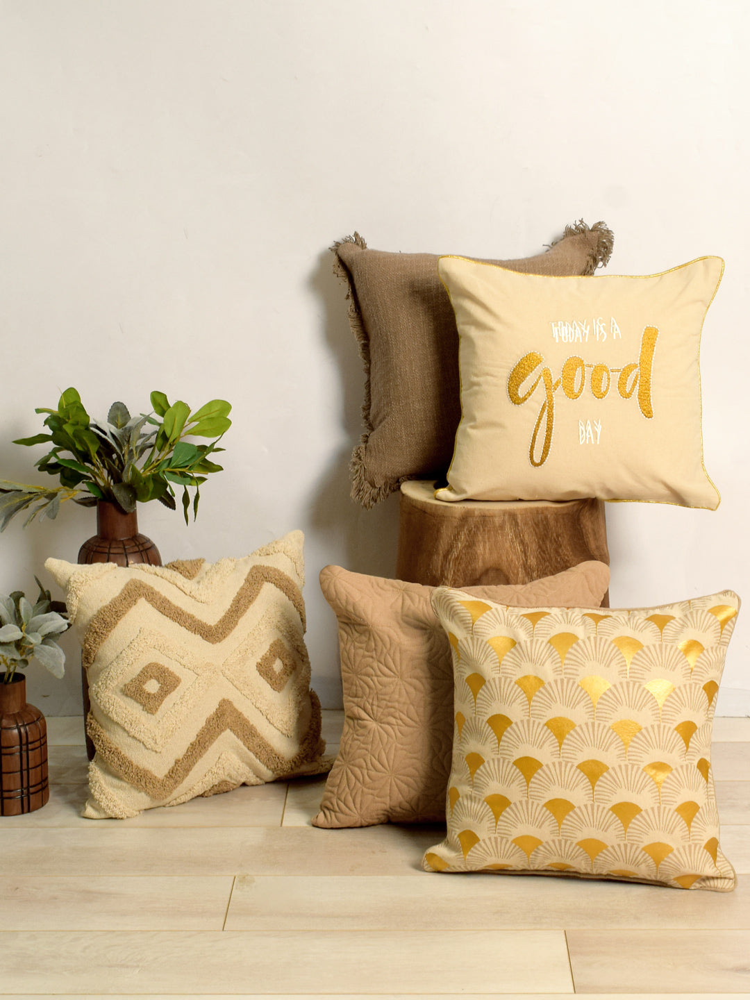 Set Of 5 Festive Cushion Cover Set